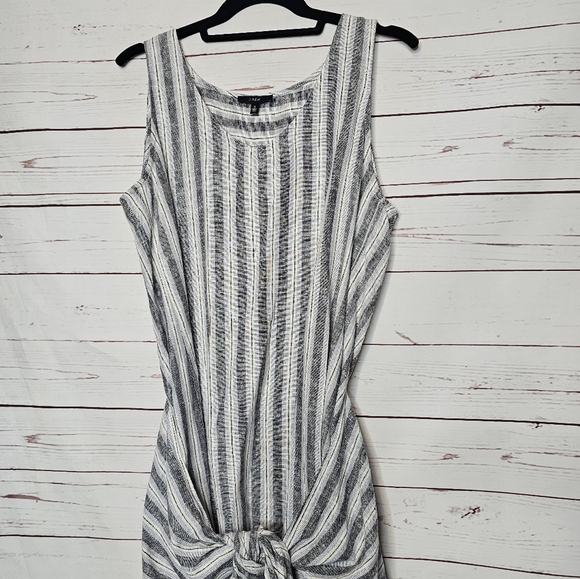DREW Striped Morgan Tie Wrap Linen Blend Dress - Picture 4 of 11